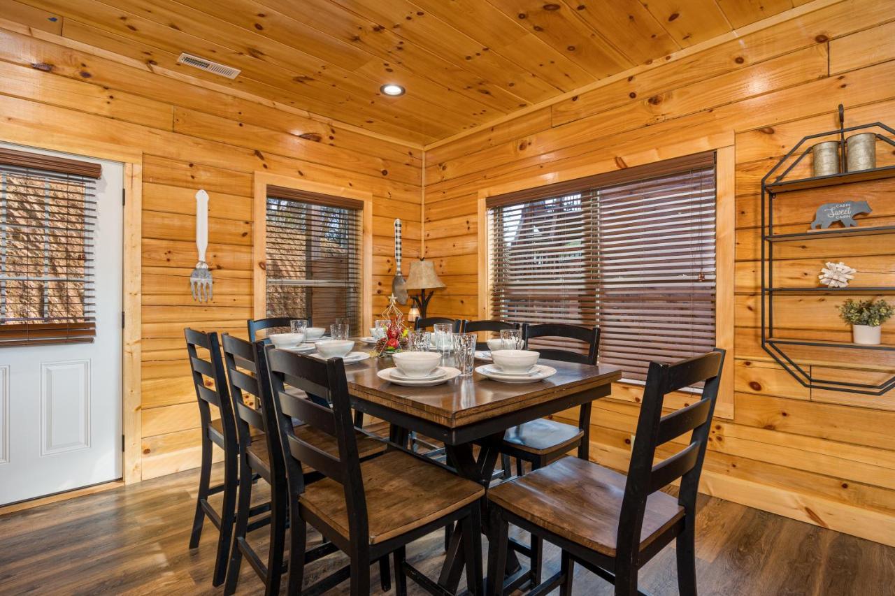 5Bd5B Escape Cabin With 2 Hottubs, Thtr &Game Rm,1Mi To The Parkway! 4Mi To Dollywood - Spring Deal ピジョンフォージ エクステリア 写真