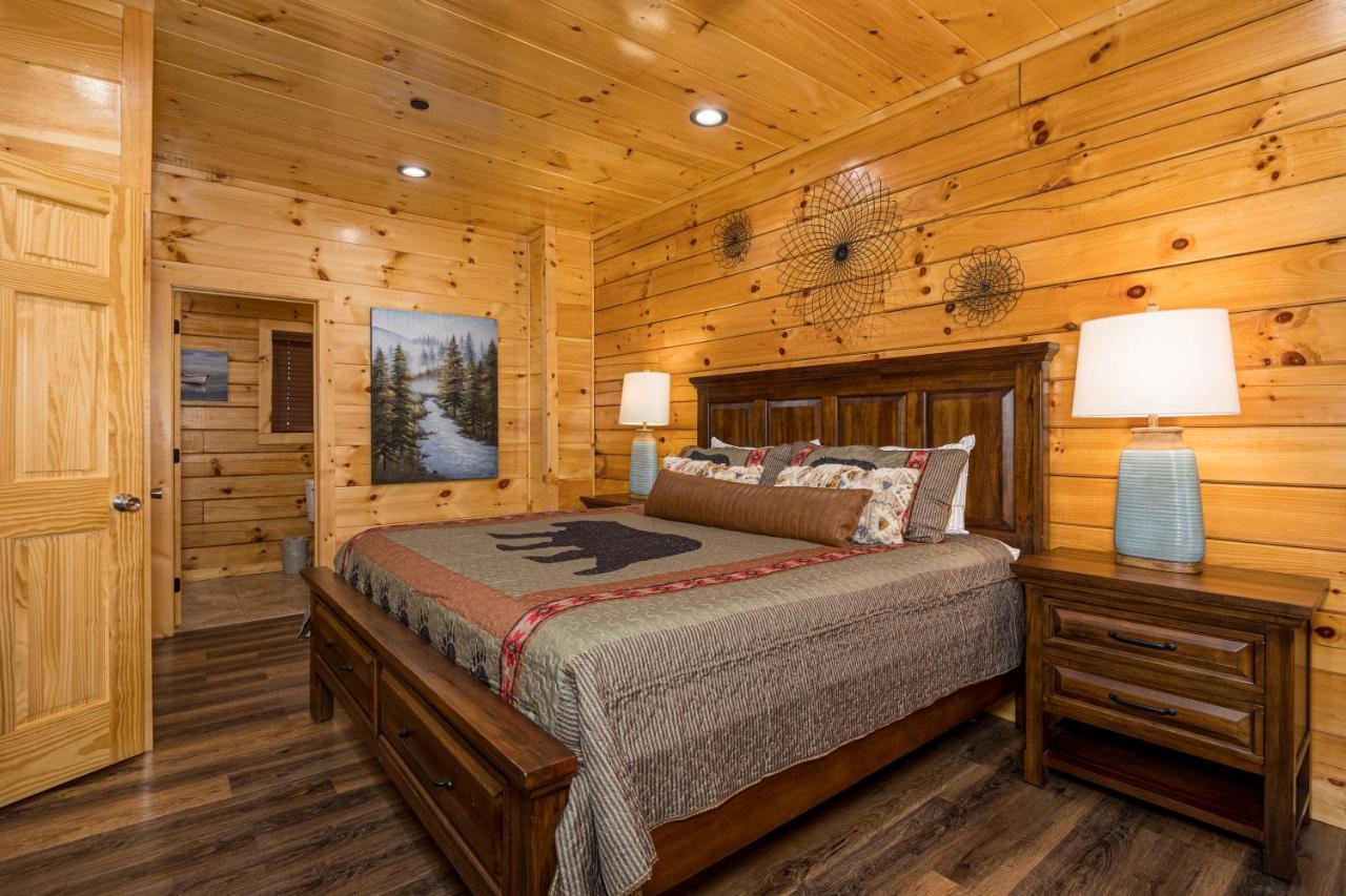 5Bd5B Escape Cabin With 2 Hottubs, Thtr &Game Rm,1Mi To The Parkway! 4Mi To Dollywood - Spring Deal ピジョンフォージ エクステリア 写真