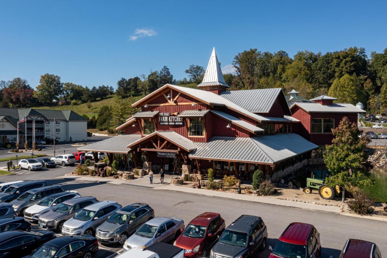 5Bd5B Escape Cabin With 2 Hottubs, Thtr &Game Rm,1Mi To The Parkway! 4Mi To Dollywood - Spring Deal ピジョンフォージ エクステリア 写真